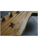 FENDER "Custom Shop 1960 Stratocaster Relic Heavy Relic Faded Aged Three Tone Sunburst"
