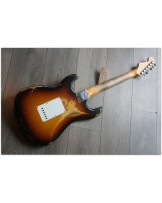 FENDER "Custom Shop 1960 Stratocaster Relic Heavy Relic Faded Aged Three Tone Sunburst"