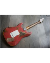 FENDER "Custom Shop Limited Edition 1960/63 Stratocaster Super Heavy Relic Super Faded Fiesta Red Over 3 Tone Sunburst"
