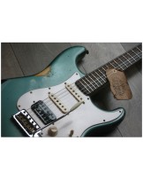 FENDER "Custon Shop ´63 Stratocaster HSS, Relic, Rosewood, Sherwood Metallic Over Three Tone Sunburst"