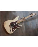 WOODSTOCK GUITARS "Oldboy, HSS, Olympic White with Reunion Blues Gigbag"