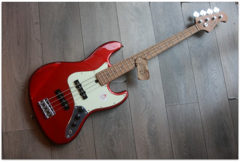 Bacchus "BJB-1-RSM/M Candy Apple Red" GIGBAG