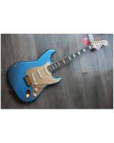 SQUIIER "40th Anniversary Stratocaster, Gold Edition, Lake Placid Blue, Indian Laurel" by Fender