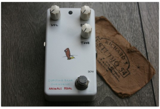ANIMAL PEDALS &quot;Surfing Bear Overdrive&quot;