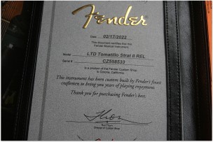 FENDER "Custom Shop Ltd Tomatillo Stratocaster Relic – Super Faded Aged Tahitian Coral"
