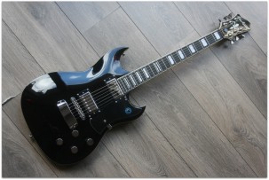 HAGSTROM "Pat Smear Signature"