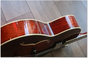 EASTMAN AR371ce Classic Archtop