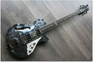 DUESENBERG "Alliance Soundgarden Black Hole Sun"