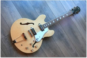EPIPHONE "Casino Natural"