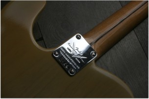 FENDER "Custom Shop Limited Edition '51 Telecaster Relic, Aged Nocaster Blonde" 3, 55 kilograms
