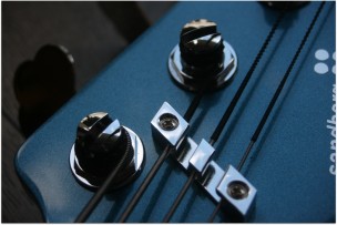 Sandberg "California VM4 Lake Placid Blue, Matched Head, Pearl Dots" GIGBAG