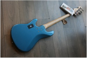 Sandberg "California VM4 Lake Placid Blue, Matched Head, Pearl Dots" GIGBAG