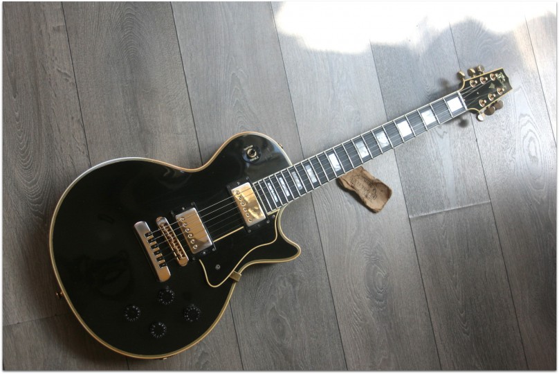 Heritage "The Heritage H157 Les Paul Custom of year 2003, original Hardcase and Papers"