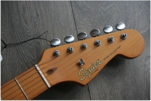 SQUIER "40th Anniversary Stratocaster, Vintage Edition, Satin Sonic Blue" by FENDER