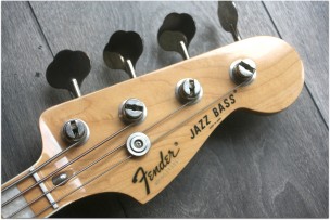 Fender "Jazz Bass Natural Japan Year: 1985 or 1986 (Made in Japan) Made by Fuji-gen,Japan"HARDCASE