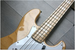 Fender "Jazz Bass Natural Japan Year: 1985 or 1986 (Made in Japan) Made by Fuji-gen,Japan"HARDCASE