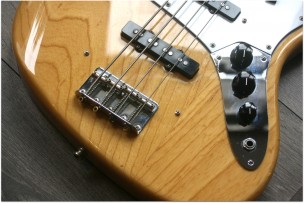 Fender "Jazz Bass Natural Japan Year: 1985 or 1986 (Made in Japan) Made by Fuji-gen,Japan"HARDCASE