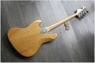 Fender "Jazz Bass Natural Japan Year: 1985 or 1986 (Made in Japan) Made by Fuji-gen,Japan"HARDCASE