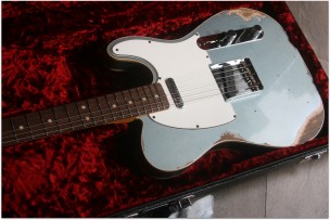 FENDER "Custom Shop 64 Télecaster Custom Heavy Relic Aged Blue Iced Metallic"