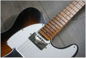 FENDER "Custom Shop Postmodern Telecaster Journeyman Relic, Closet Classic, HS Wide Fade Two Colour Sunburst"