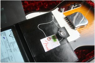 FENDER "Custom Shop Postmodern Telecaster Journeyman Relic, Closet Classic, HS Wide Fade Two Colour Sunburst"