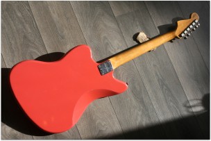 FENDER " Custom Shop '62 Jazzmaster Journeyman Relic, Super Faded Aged Fiesta Red, Round-Laminated Rosewood"