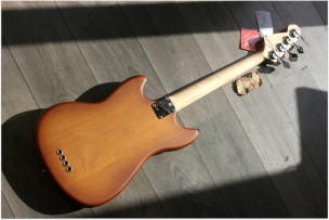 FENDER " Limited American Performer Mustang Bass Sienna Sunburst" GIGBAG