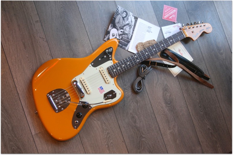 FENDER "LIMITED Johnny Marr Jaguar Fever Dream Yellow"