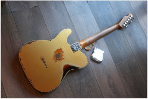 FENDER "Custom Shop 1960 Telecaster Custom Heavy Relic Aged Aztec Gold Over Three Colour Sunburst"