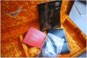 FENDER "Custom Shop 1960 Telecaster Custom Heavy Relic Aged Aztec Gold Over Three Colour Sunburst"
