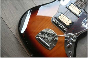 FENDER "Kurt Cobain Jaguar" BOOK and HARDCASE, 4, 19 KG