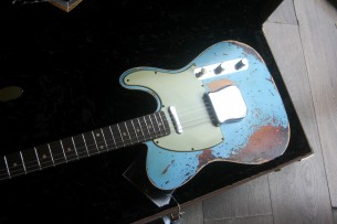 FENDER "Custom Shop Time Machine 1960 Telecaster Custom Relic Aged Lake Placid Blue Over Chocolate 3-Color Sunburst" 3, 30 KG