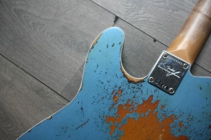 FENDER "Custom Shop Time Machine 1960 Telecaster Custom Relic Aged Lake Placid Blue Over Chocolate 3-Color Sunburst" 3, 30 KG