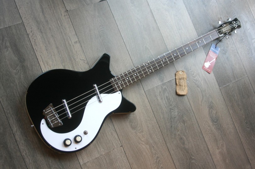 DANELECTRO "59 DC Long Scale Bass, Black"