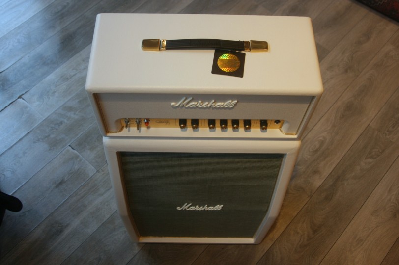 Marshall "Origin 20 Head + 2X12 Speaker Cab, Cream Levant"