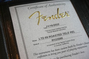 Fender "Custom Shop 1969 Roasted Tele Relic Aged Candy Apple Red" 3, 54 KG