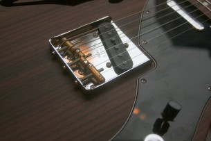 FENDER "Custom Shop Limited Edition Rosewood Telecaster Thinline Closet Classic, Round-Lam Rosewood Fingerboard - Natural"