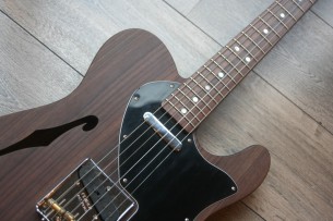 FENDER "Custom Shop Limited Edition Rosewood Telecaster Thinline Closet Classic, Round-Lam Rosewood Fingerboard - Natural"