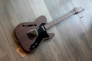 FENDER "Custom Shop Limited Edition Rosewood Telecaster Thinline Closet Classic, Round-Lam Rosewood Fingerboard - Natural"