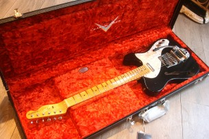 FENDER "Custom Shop '68 Tele Thinline Journeyman Relic, Aged Black"