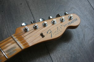 FENDER "Custom Shop '68 Tele Thinline Journeyman Relic, Aged Black"