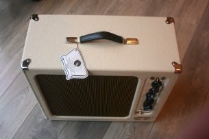 Tone King "Falcon Grande Cream"