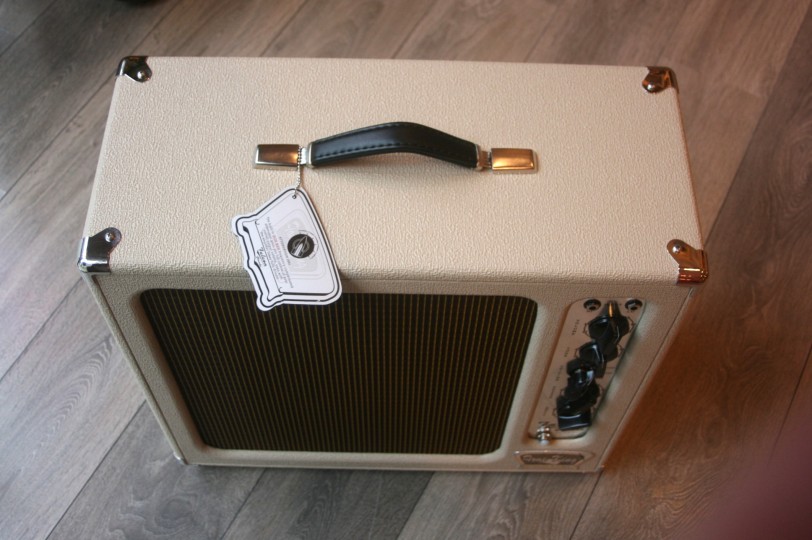 Tone King "Falcon Grande Cream"