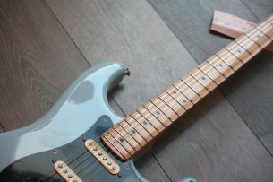 FENDER "Player Stratocaster HSS LIMITED Sonic Blue" 3, 75 KG
