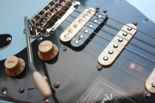 FENDER "Player Stratocaster HSS LIMITED Sonic Blue" 3, 75 KG
