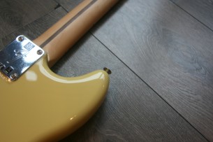 FENDER "Limited Mustang Bass PJ, Maple, Buttercream"