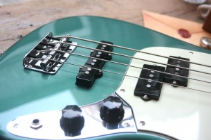 FENDER "Player Mustang Bass PJ Sherwood Green" 3, 50 KG
