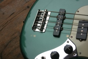 FENDER "Player Mustang Bass PJ Sherwood Green" 3, 50 KG