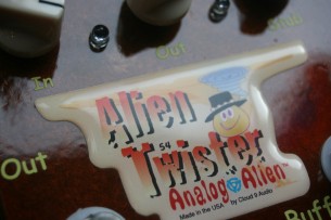 ANALOG ALIEN "Alien Twister"