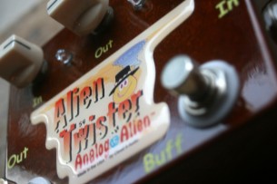 ANALOG ALIEN "Alien Twister"